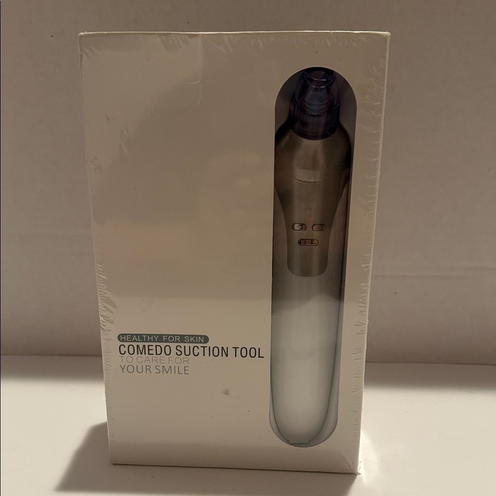 Comedo Suction Tool Pore Cleaner - White and Silver